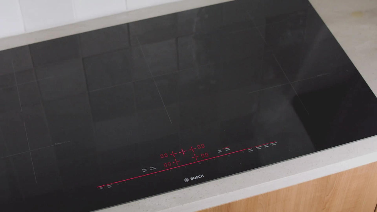 Benchmark™ Induction Cooktop 30'' surface mount without frame