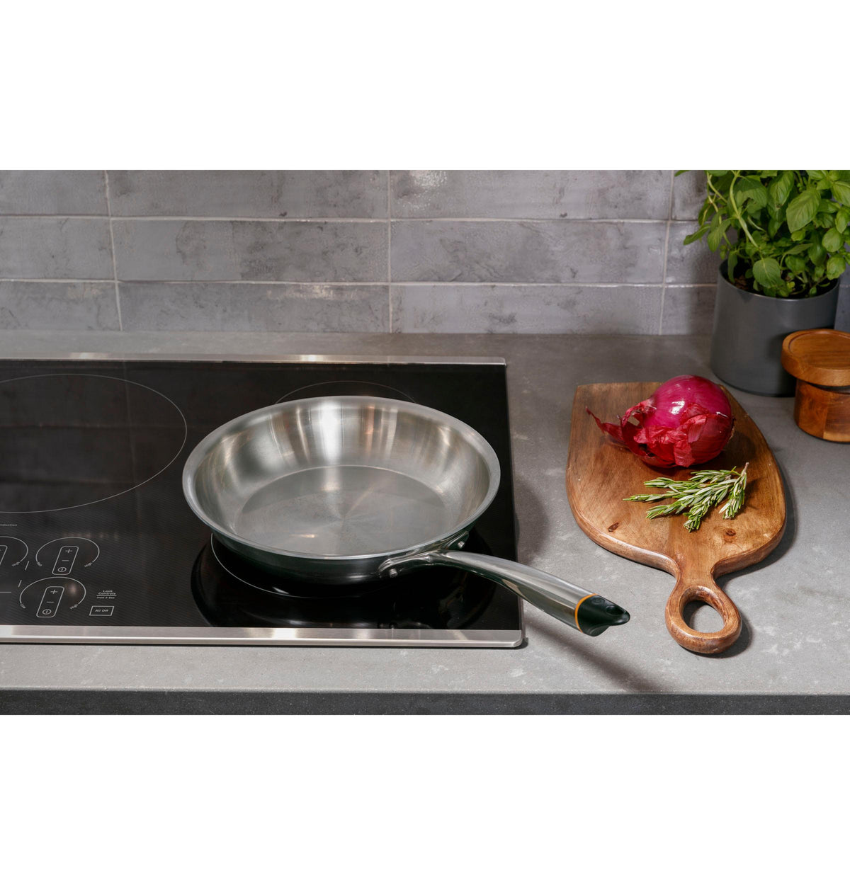 GE Profile™ ENERGY STAR® 36" Built-In Touch Control Induction Cooktop