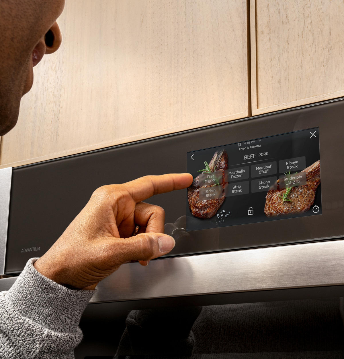 GE Profile™ 30" Single Wall Oven with 240V Advantium® Technology