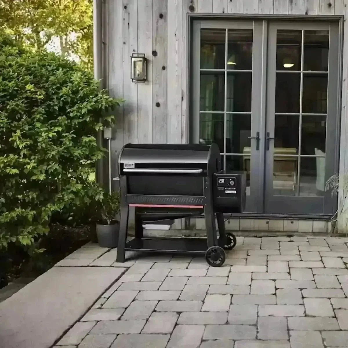 Weber Searwood XL 600 Pellet BBQ Grill